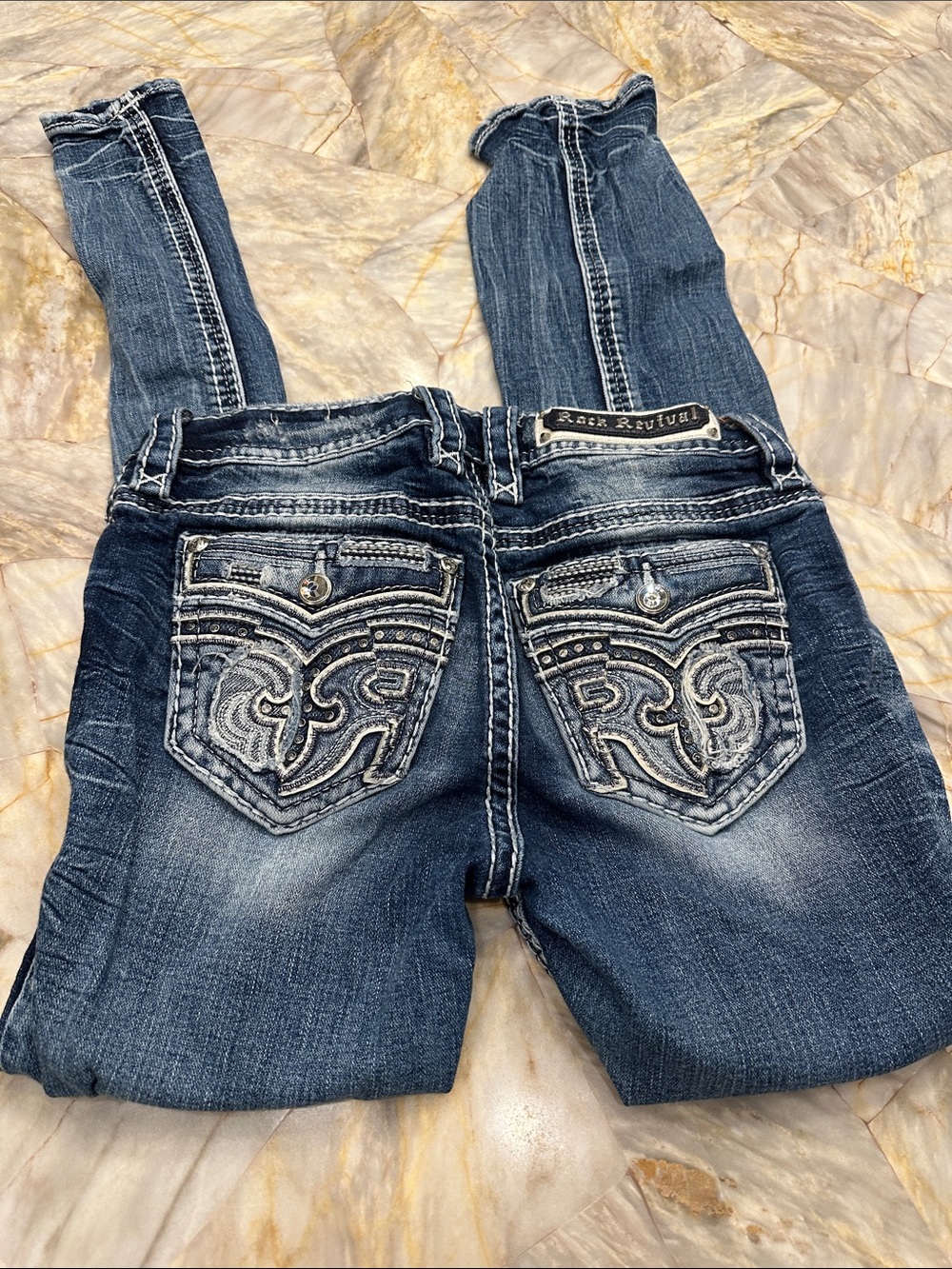 Rock Revival Ferry Women's Indigo Embroidered Pocket Straight Mid-Rise Jeans